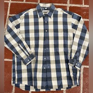Geoffrey Beene button up size large